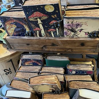 Artisan Peacock - Gift Shops Near Me - Brentwood, California