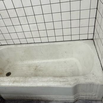 Simply Reglaze - The original tub (no matter how many times we cleaned it, it always remained looking grimy), contemplated a new one but glad we didn't! - Refinishing Services Near Me - Burbank, California Simply Reglaze - The original tub (no matter how many times we cleaned it, it always remained looking grimy), contemplated a new one but glad we didn't! - Refinishing Services Near Me - Burbank, California