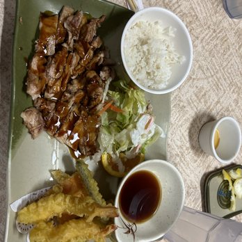 Restaurant Amachi - Chicken teriyaki - Japanese Near Me - Whittier, California