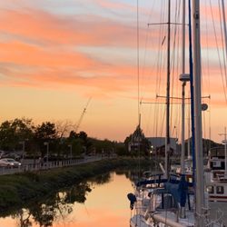 J Brothers Luxury Yacht Advisors - Amazing Sunsets... some of the amazing experiences that come along with boating.