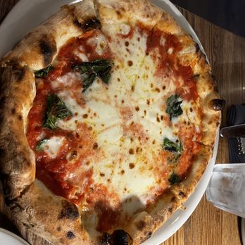L’Oro Di Napoli - Margherita - Pizza Near Me - Santa Rosa, California