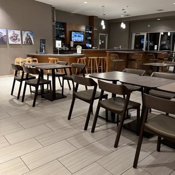 SpringHill Suites by Marriott Indianapolis Airport/Plainfield - Lobby area - Hotels Near Me - Plainfield, Indiana SpringHill Suites by Marriott Indianapolis Airport/Plainfield - Lobby area - Hotels Near Me - Plainfield, Indiana