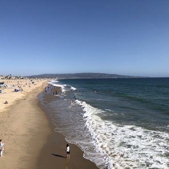 Downtown Manhattan Beach - Lots of surfing available - Beaches Near Me - Manhattan Beach, California Downtown Manhattan Beach - Lots of surfing available - Beaches Near Me - Manhattan Beach, California