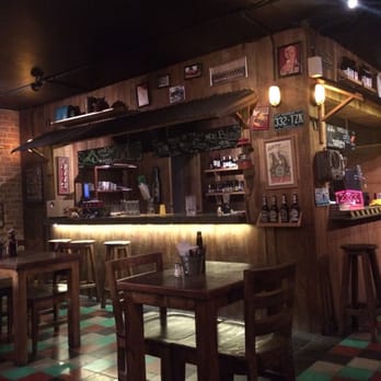 El Canibal - La barra. - Burgers Near Me - Guadalajara, JAL