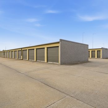 StorageMart - Self Storage Near Me - Des Moines, Iowa