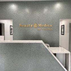 Beauty Medica - Front desk