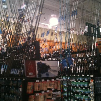DICK'S Sporting Goods - Sports Wear Near Me - Summerville, South Carolina