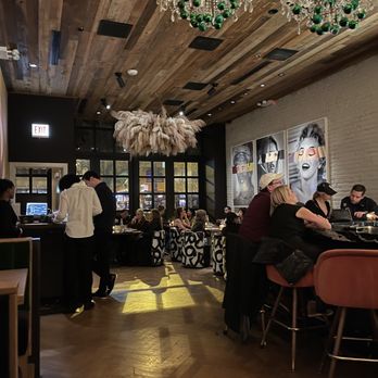 HIDE+SEEK - Interior - New American Near Me - Chicago, Illinois