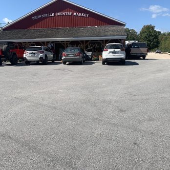 Brownfield Country Market - cars parked in front of the store - Grocery Near Me - Brownfield, Maine Brownfield Country Market - cars parked in front of the store - Grocery Near Me - Brownfield, Maine