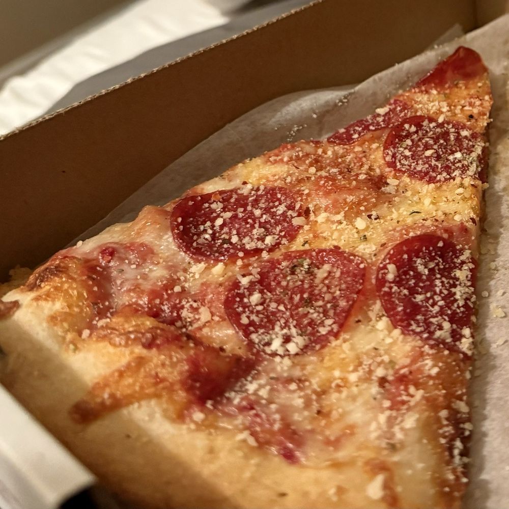 La Gustosa - Basic pepperoni slice - Pizza Near Me - Philadelphia, Pennsylvania La Gustosa - Basic pepperoni slice - Pizza Near Me - Philadelphia, Pennsylvania
