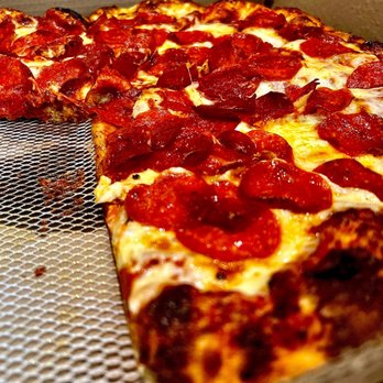 Gianni's Pizza - Double Pepperoni Pizza was incredible - Italian Near Me - Monterey, California