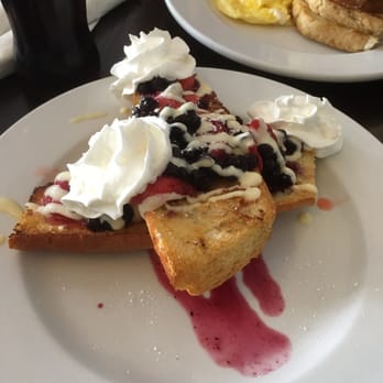Rialto Cafe - Breakfast & Brunch Near Me - Fullerton, California