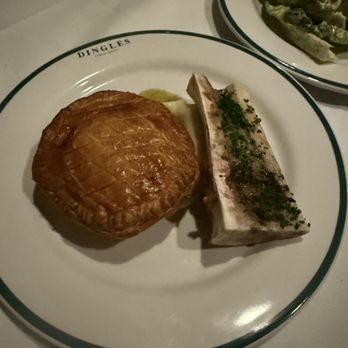 Dingles Public House - Beef & Guinness Pie - Gastropubs Near Me - San Francisco, California