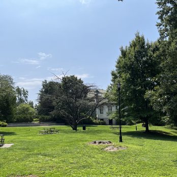 President Lincoln's Cottage - Landmarks & Historical Buildings Near Me - Washington, DC, District of Columbia