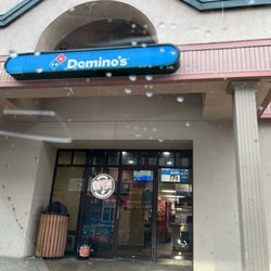 Domino's Pizza - Storefront
