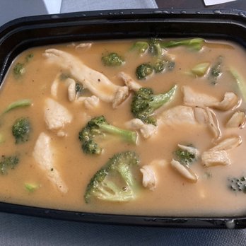 Phuket Thai - 35. Long Song - Thai Near Me - Chesterfield, Michigan