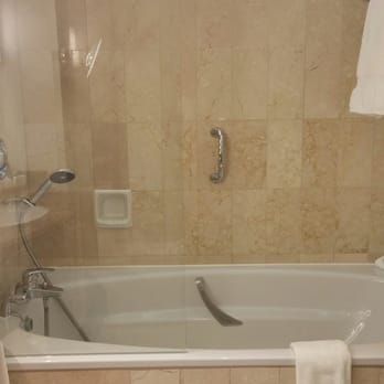 Conrad Dublin - Nice size bath and shower. - Hotels Near Me - Dublin, D