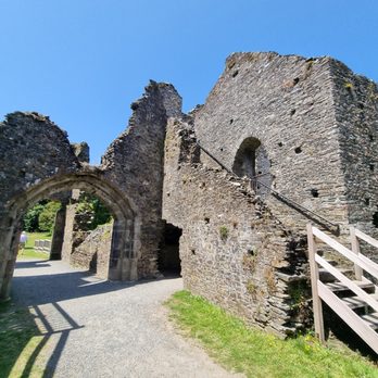 Restormel Castle - Castles Near Me - Lostwithiel, CON