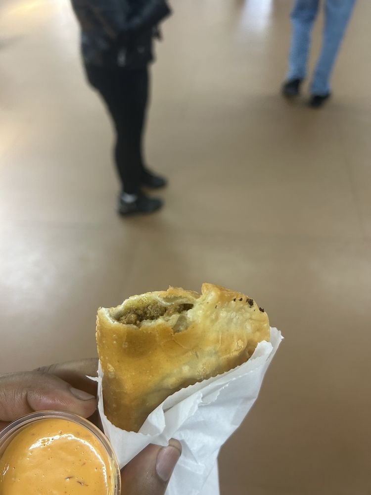 Rosies Empanadas Logo