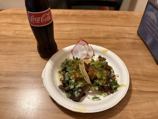 Lilly's Taqueria by null