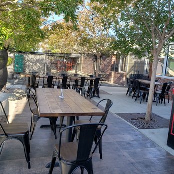 Blast 825 Brewery - As you can tell lots of space between tables SOCIAL DISTANCE - Brewpubs Near Me - Orcutt, California Blast 825 Brewery - As you can tell lots of space between tables SOCIAL DISTANCE - Brewpubs Near Me - Orcutt, California