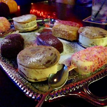 Morrison - the dessert platter! - Gastropubs Near Me - Los Angeles, California