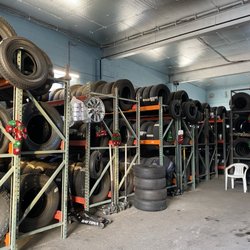 Alex Mex Tire Shop - A lot of options, new or used tires for a great price!
