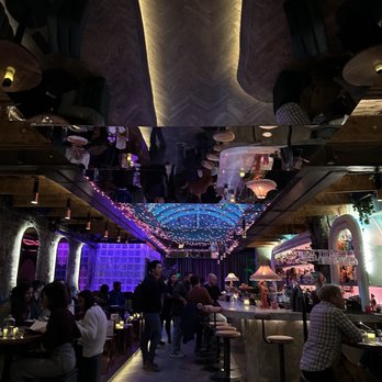 Milky Way Cocktail Bar - Atmospheric ambience - Cocktail Bars Near Me - Montreal, Quebec Milky Way Cocktail Bar - Atmospheric ambience - Cocktail Bars Near Me - Montreal, Quebec