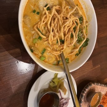 Sisters Thai - Thai Near Me - Fairfax, Virginia Sisters Thai - Thai Near Me - Fairfax, Virginia