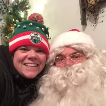 Leduc Country Lights - Santa Selfie! - Local Flavor Near Me - Calmar, Alberta