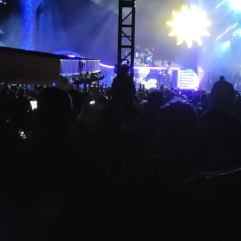 Hayden Homes Amphitheater - Weezer! - Music Venues Near Me - Bend, Oregon