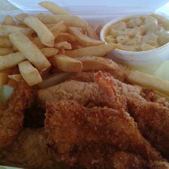 Crispy Fried Chicken - I almost always get the same 3 strips and 3 shrimp with fries and mac & cheese. Probably cause its so good. Yup, that's why. - Chicken Wings Near Me - San Diego, California