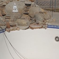 4 Seasons Pool Service And Repair