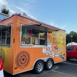 Order & Pick up food here