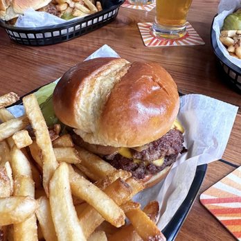 The Hoptimist - Happy Hour Special - Beer Bar Near Me - New York, New York