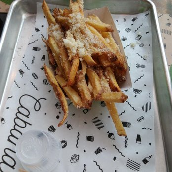 Cabana Burger - Truffle fries. - Burgers Near Me - Rio de Janeiro, RJ