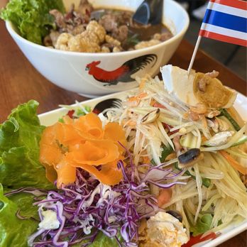 Mahanakhon Noodle Bar - Thai Near Me - Chicago, Illinois