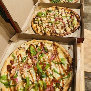Blaze Pizza - Barbeque 1 Top Pizza (11-inch) - Salad Near Me - Amherst, New York Blaze Pizza - Barbeque 1 Top Pizza (11-inch) - Salad Near Me - Amherst, New York