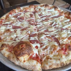 Beauties - Guy Fieri pizza
