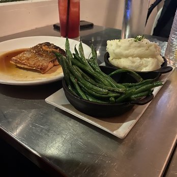 Cafeteria - Ginger Salmon - New American Near Me - New York, New York
