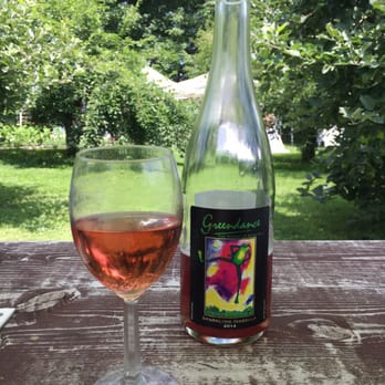 Greendance Winery - Sparkling Isabella wine - Wineries Near Me - Mount Pleasant, Pennsylvania