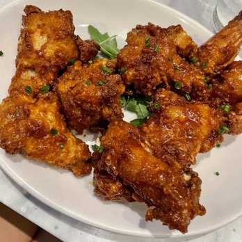 Skybox Taphouse - Honey sriracha wings - Pizza Near Me - Honolulu, Hawaii Skybox Taphouse - Honey sriracha wings - Pizza Near Me - Honolulu, Hawaii