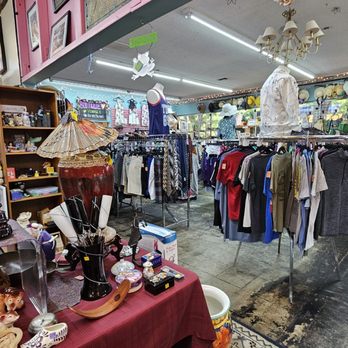 Upscale Thrift - Thrift Stores Near Me - Sacramento, California Upscale Thrift - Thrift Stores Near Me - Sacramento, California