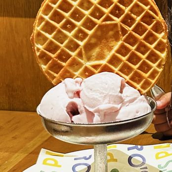 Pietro's - Strawberry Gelato - Italian Near Me - Lodi, California