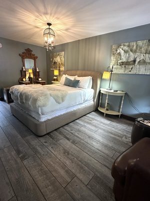 The Apothecary Bar at Maxwell by null