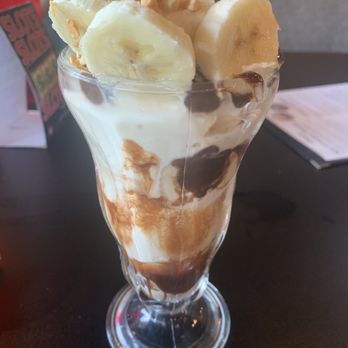 Docs Just Off 66 - Banana Sunday with nuts on top. Delicious! - Bars Near Me - Girard, Illinois