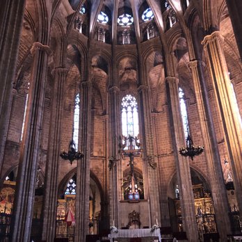 Catedral de Barcelona - Landmarks & Historical Buildings Near Me - Barcelona, B Catedral de Barcelona - Landmarks & Historical Buildings Near Me - Barcelona, B