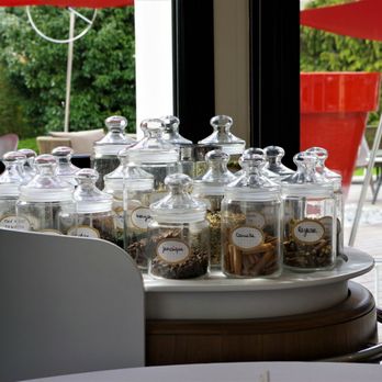 L'Assiette Champenoise - Coffee service - Champagne Bars Near Me - Tinqueux, 51