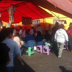 Tacos El Padrino - Ahí un lado del puesto.