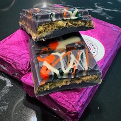 Angel Berries - Dubai UBE Chocolate